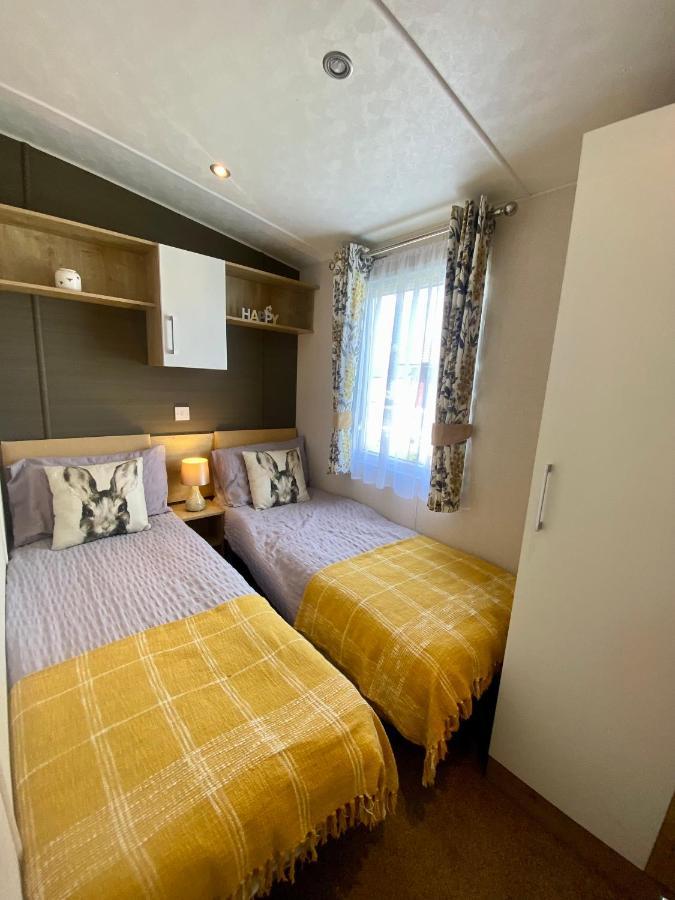 Hot Tub. Countryside. Coast. 5* Patrington Haven Leisure Park, East Yorkshire Villa Eksteriør billede